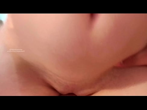 ❤️ Ablamın odasında uyuyorum ve ben böyle uyandım ️❌ Porno bizde